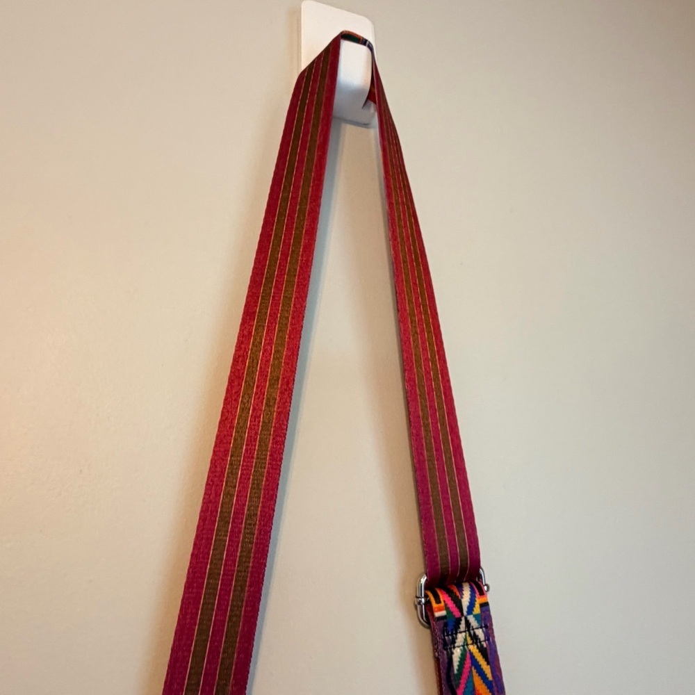 Elegant Black Crossbody Bag with Gold Bee Accent - Picture 10 of 10